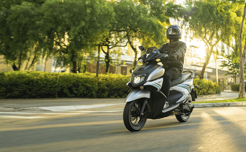 Nova Yamaha ZR Hybrid Connected